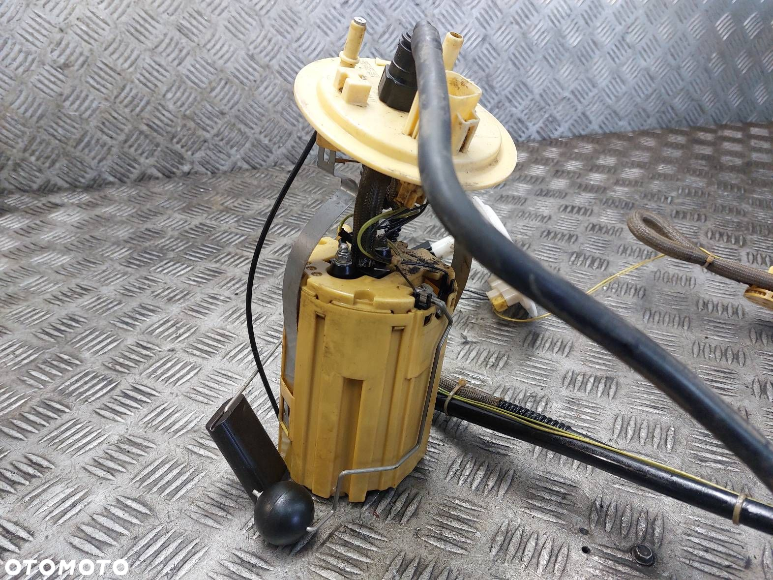 POMPKA PALIWA + PŁYWAK VOLVO XC90 I 2.4 D5 30792039 0580303065 - 5