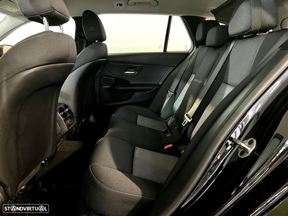 Mercedes-Benz C 200 - 13