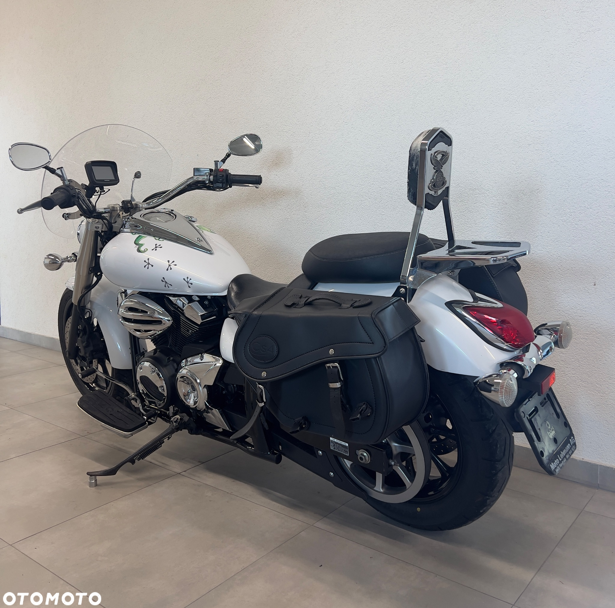 Yamaha XVS - 8