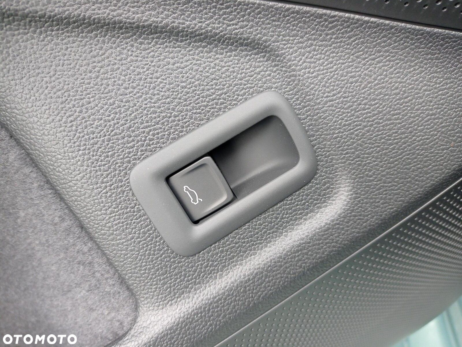 Volkswagen Passat - 25