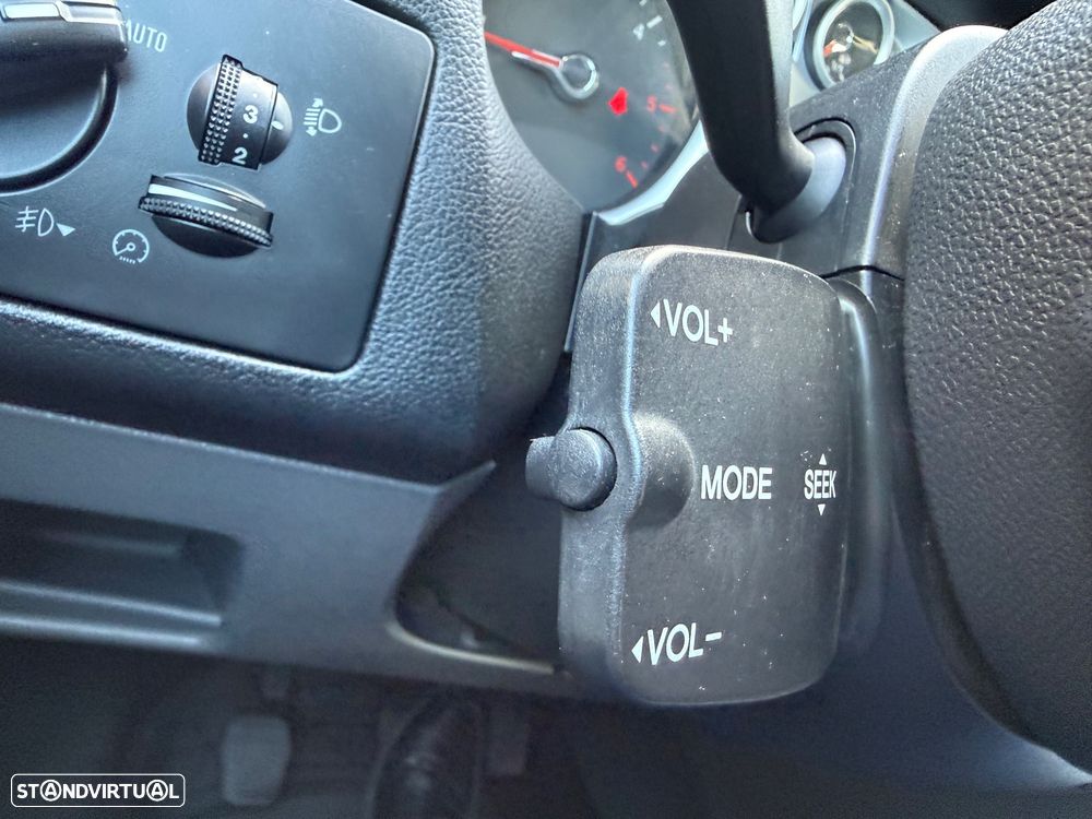 Ford Focus SW 1.6 TDCi Titanium 17 - 22