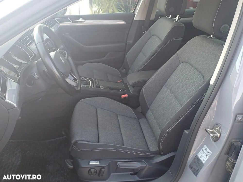 Volkswagen Passat - 10