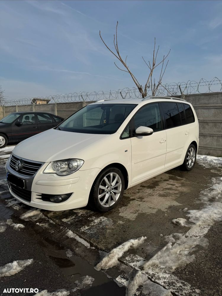 Volkswagen Touran 2.0 TDI DPF R-Line Edition - 2