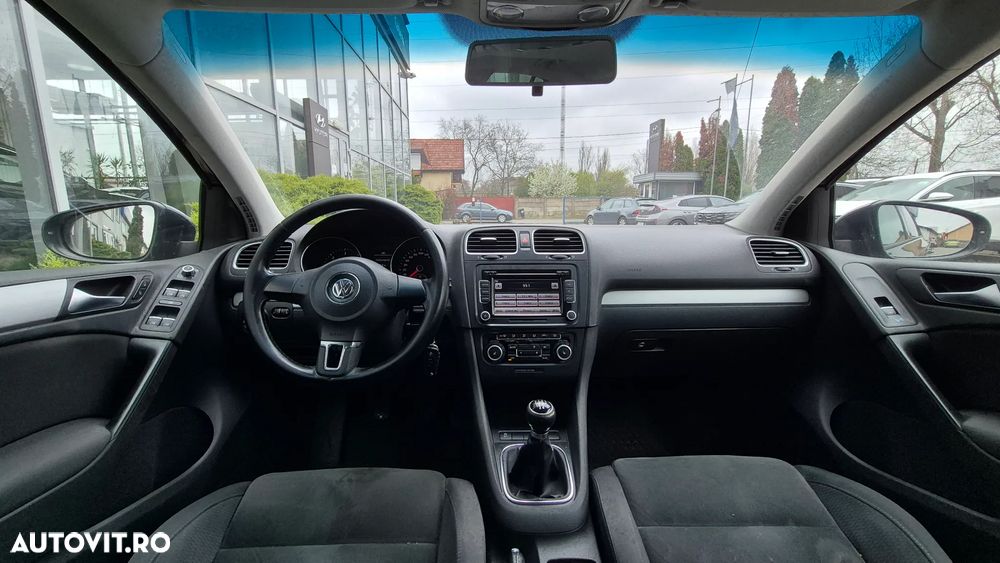 Volkswagen Golf 1.6 TDI DPF Style - 10
