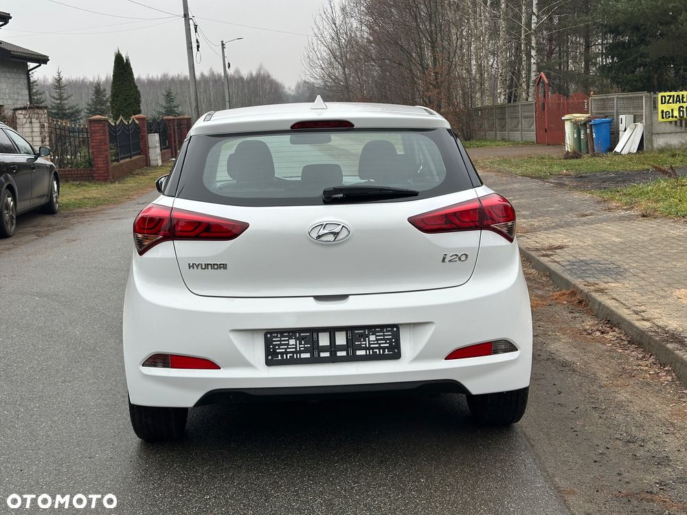 Hyundai i20 1.2 Fifa World Cup Edition - 6