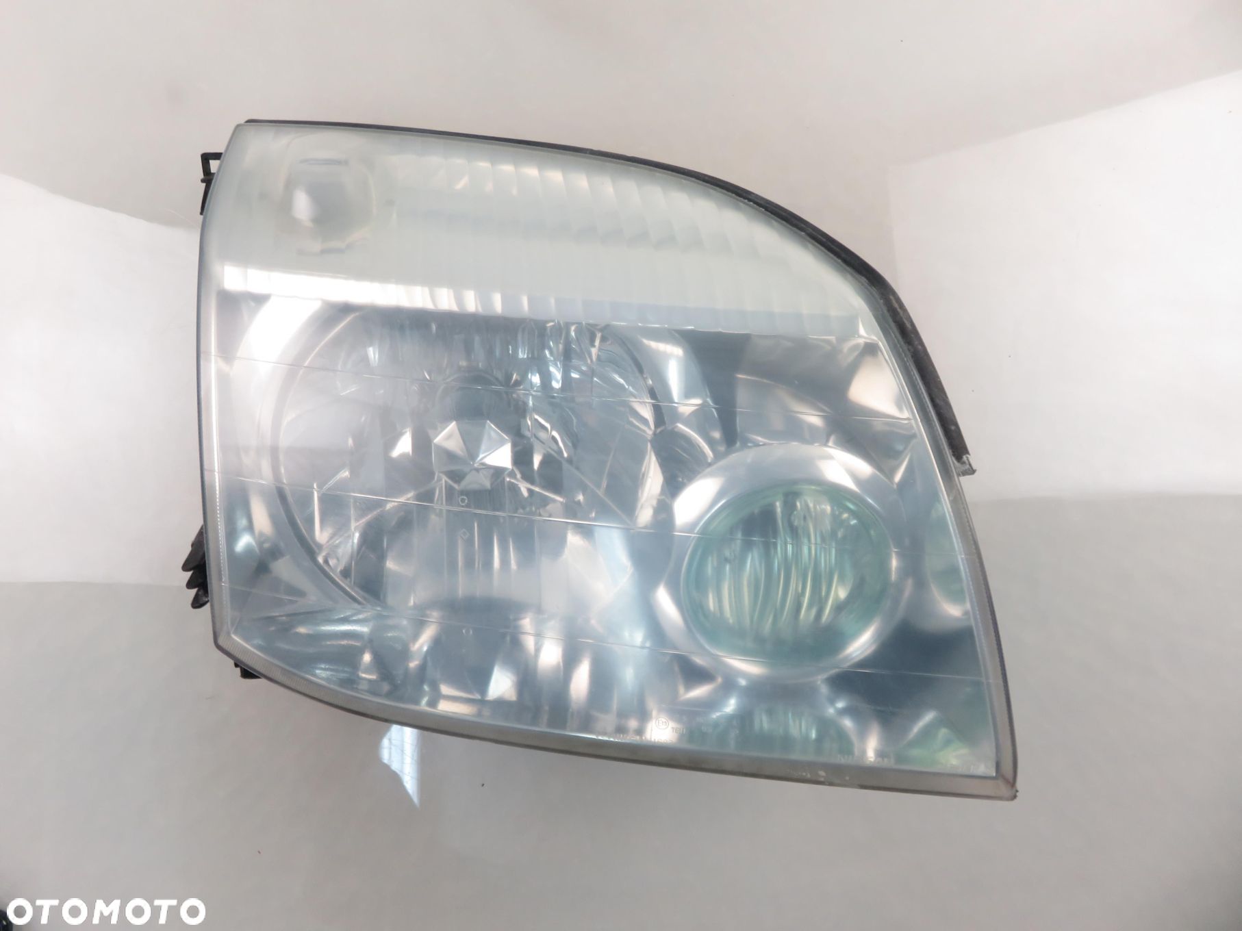 LAMPA PRAWA PRZEDNIA NISSAN X-TRAIL T30 - 1