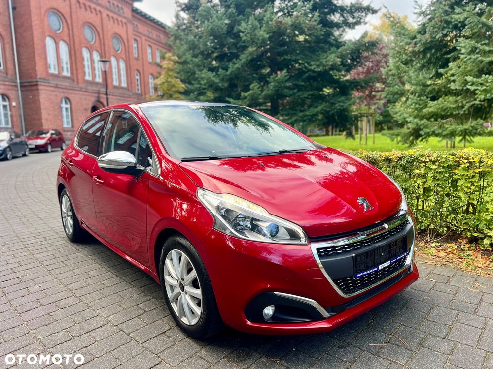 Peugeot 208 1.6 BlueHDi Allure S&S - 21