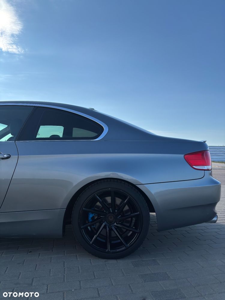 BMW Seria 3 330d - 4