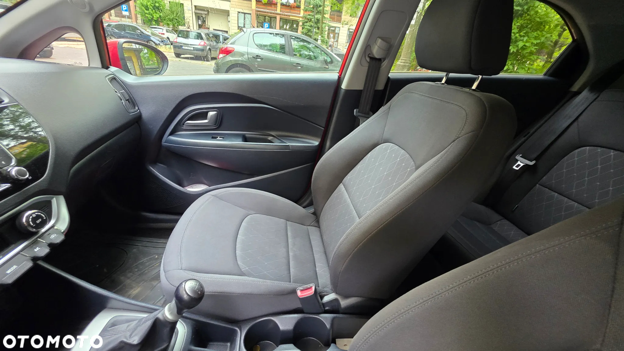 Kia Rio - 6