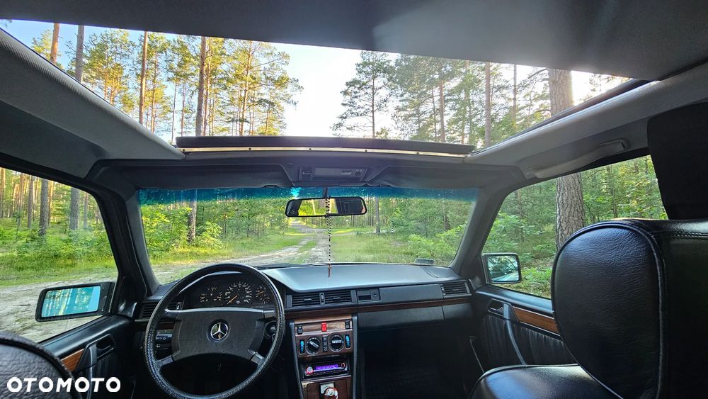 Mercedes-Benz W124 (1984-1993) - 10