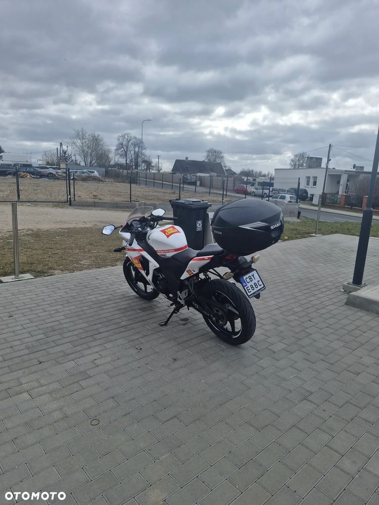 Honda CBR - 12