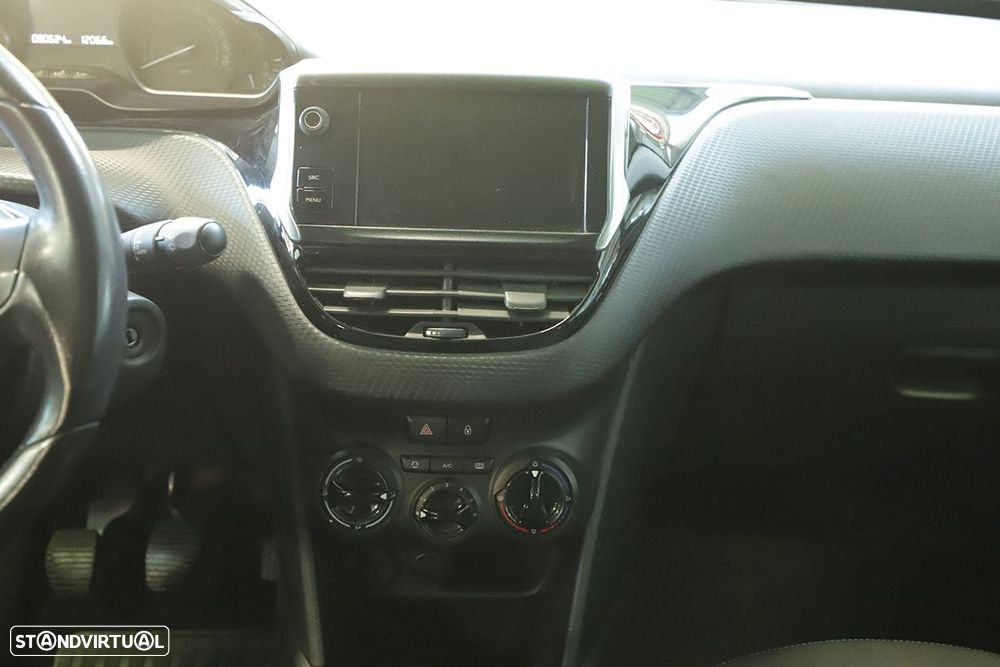 Peugeot 208 1.2 PureTech Style - 8