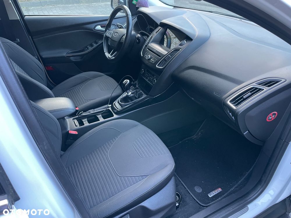 Ford Focus - 15