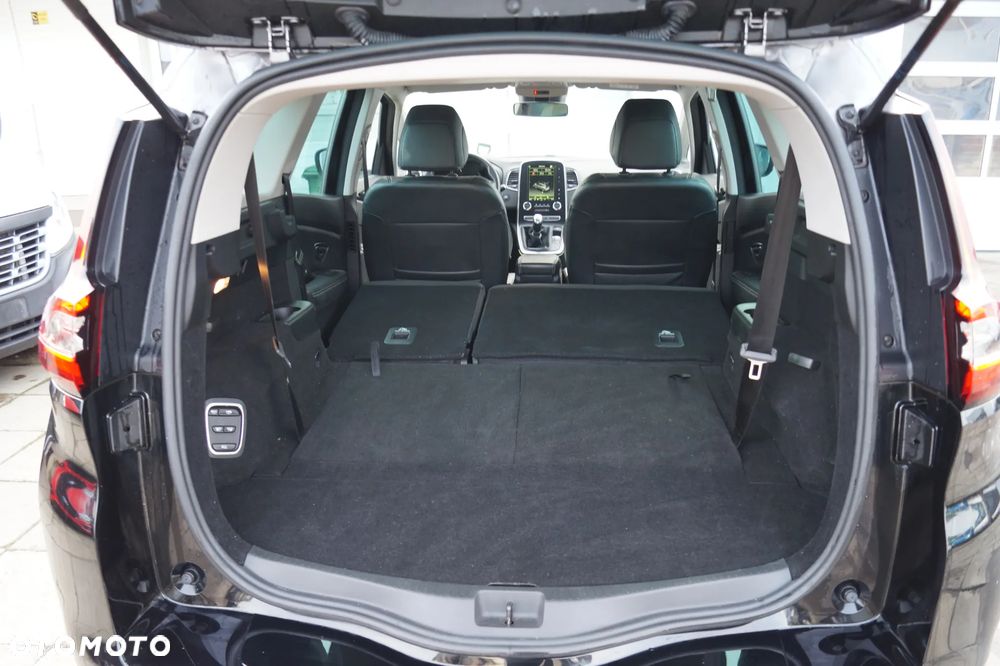 Renault Grand Scenic - 29