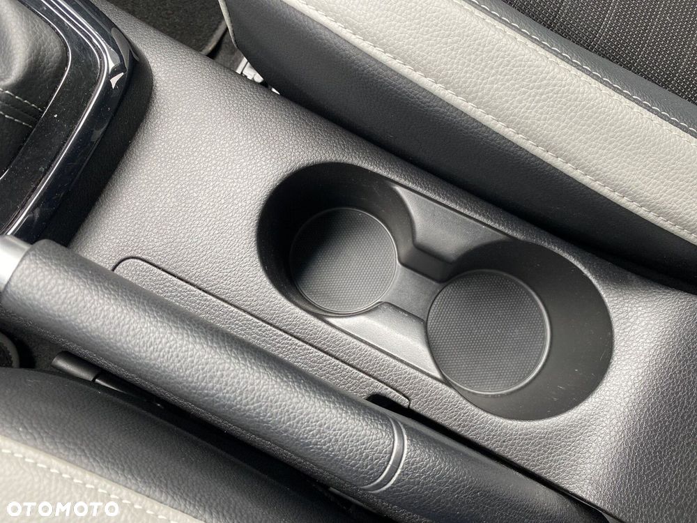 Kia Stonic - 29