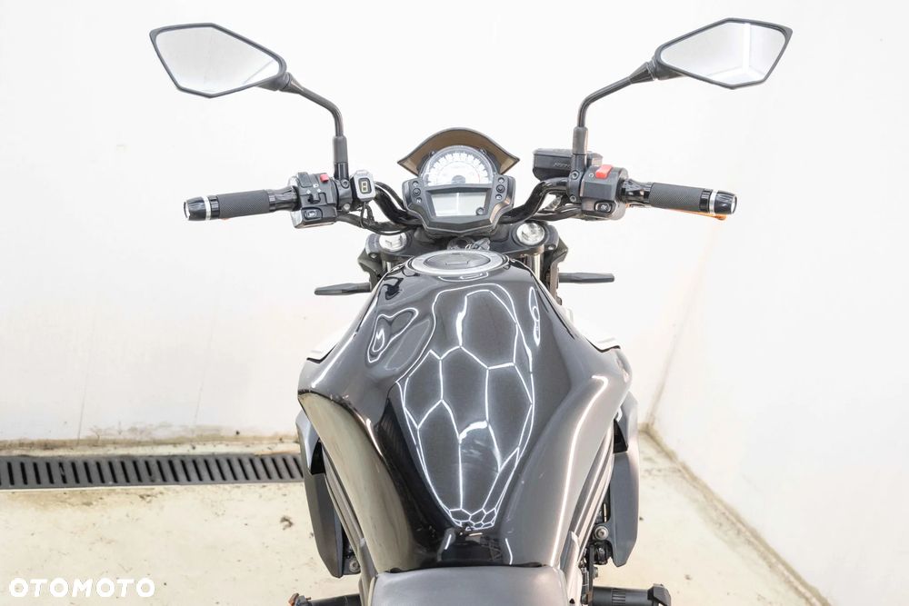 Kawasaki ER - 23