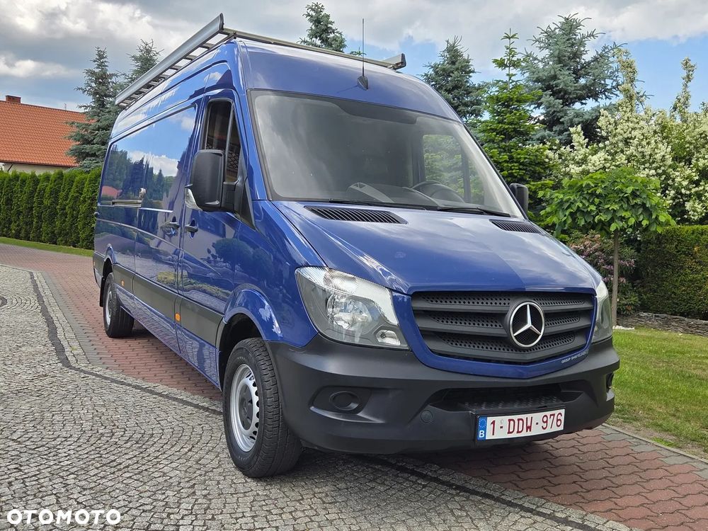 Mercedes-Benz Sprinter - 12