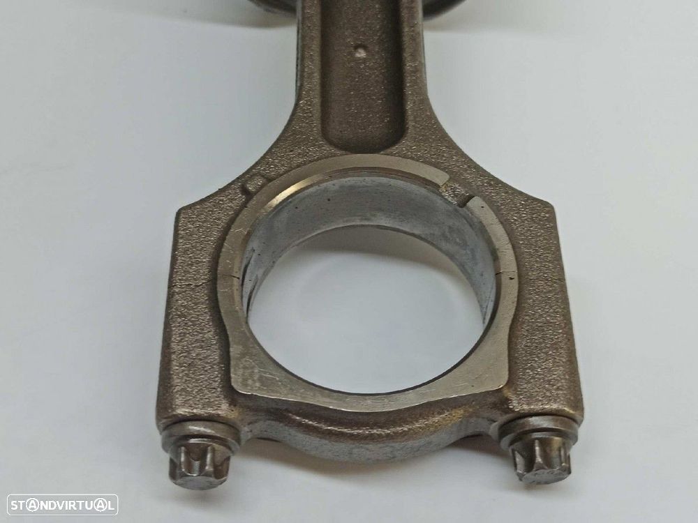 BIELA BMW X3 (E83) 2.0D - 3