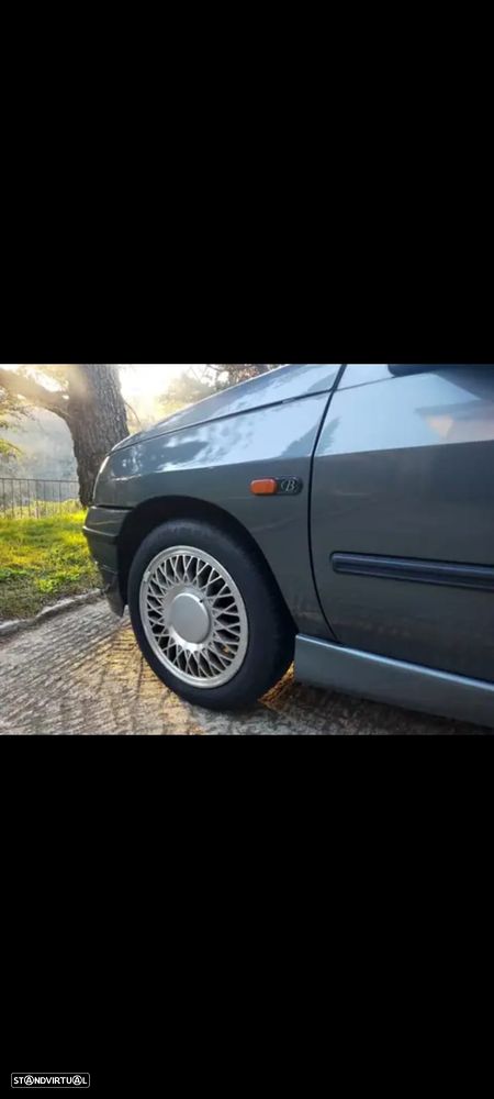Renault Clio 1.8 Baccara - 3
