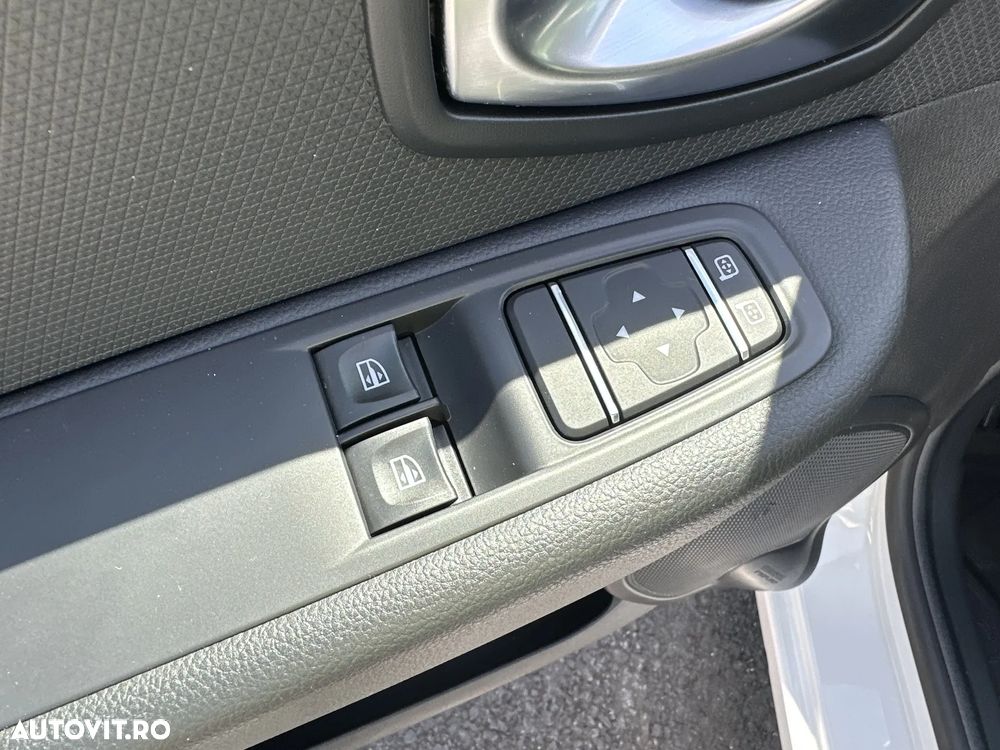 Renault Clio - 15