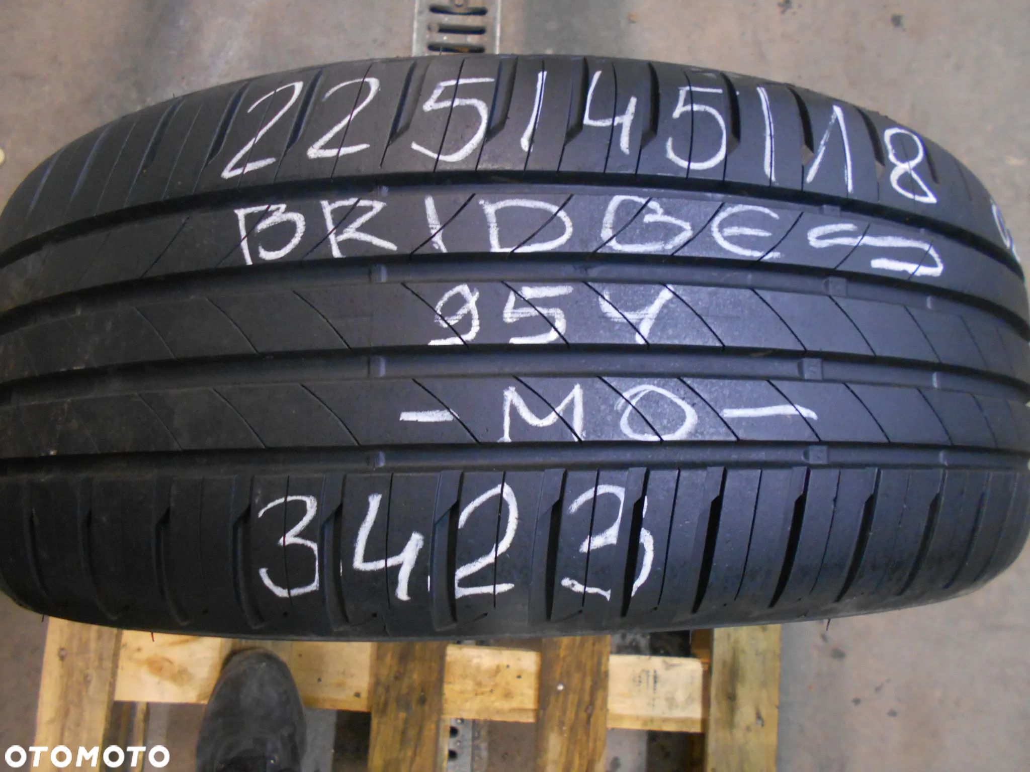 OPONA POJEDYNKA 225/45R18 BRIDGESTONE TURANZA T005 MO DOT 3423 7.9MM - 1