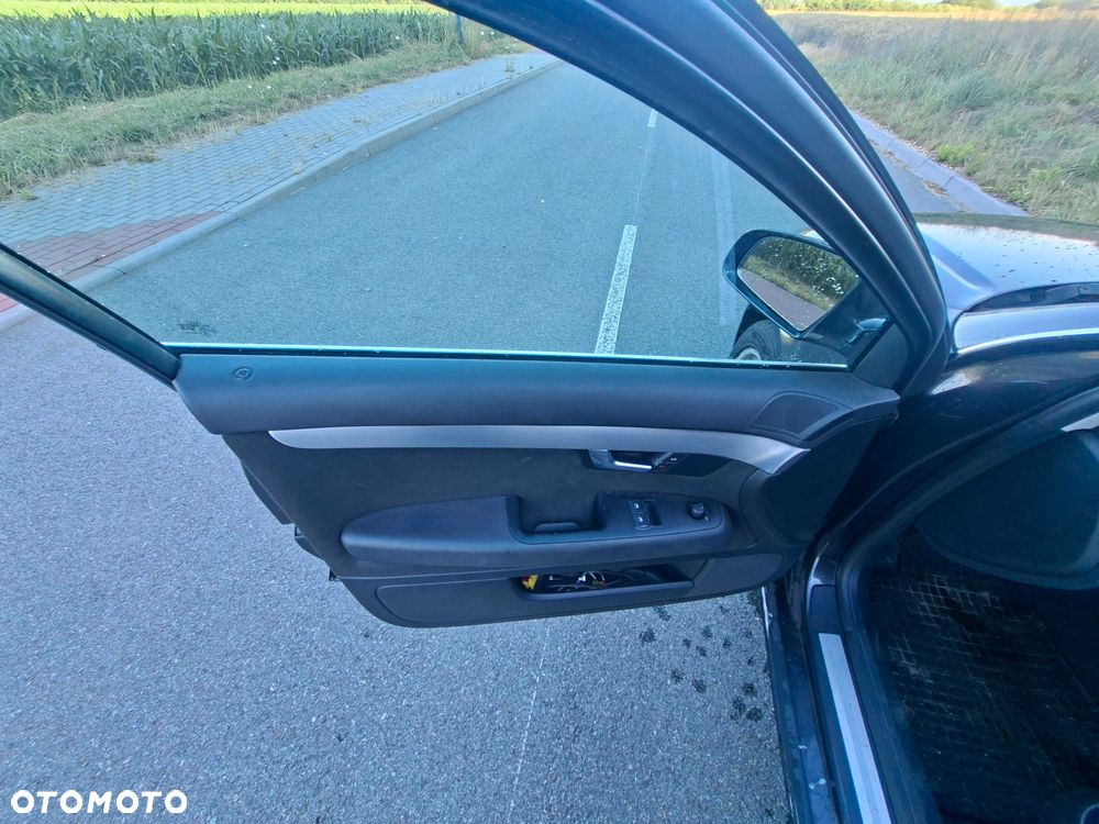 Audi A4 Avant - 8
