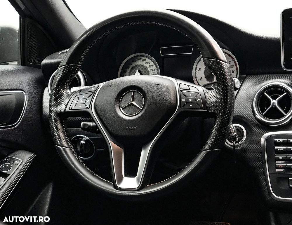 Mercedes-Benz A - 17