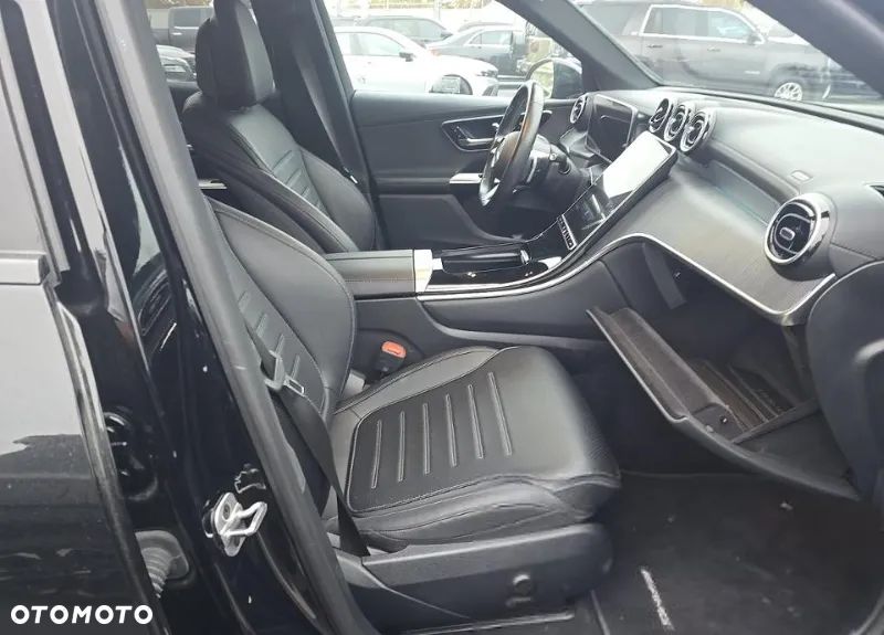 Mercedes-Benz GLC 300 4Matic 9G-TRONIC AMG Line - 10