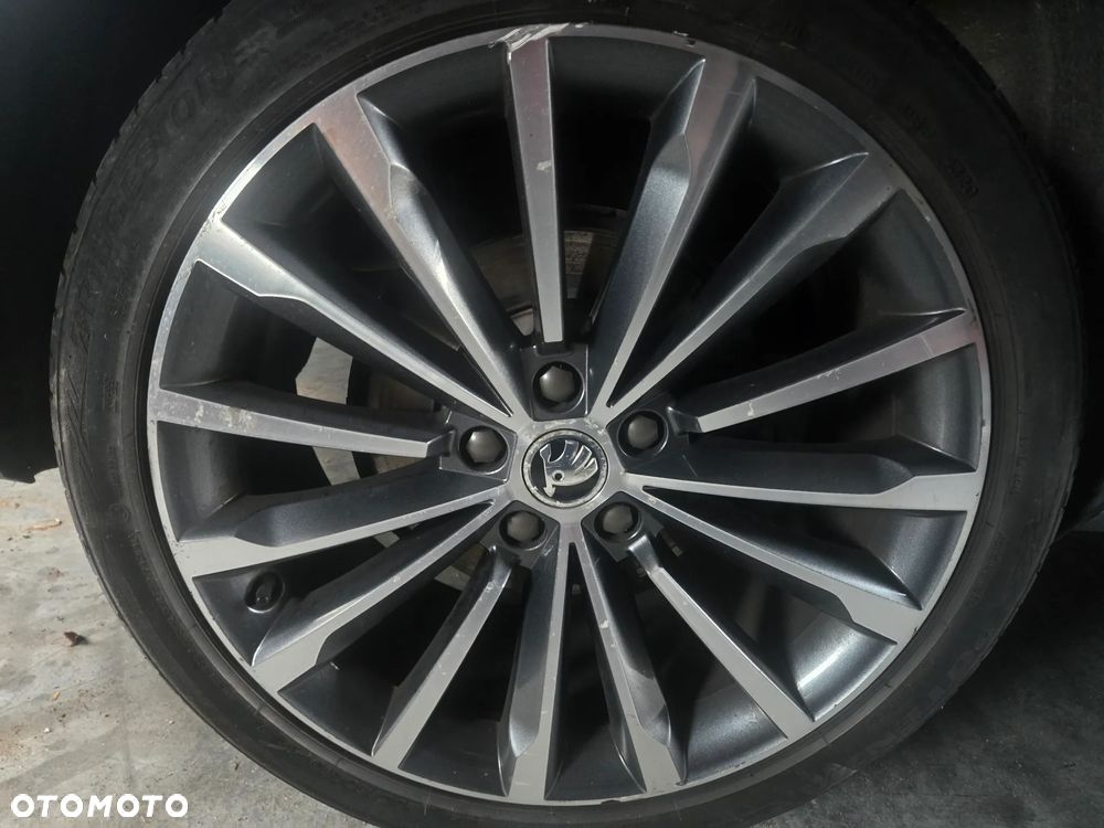 ALUFELGI 19" 5x112 ET44 8" - 1