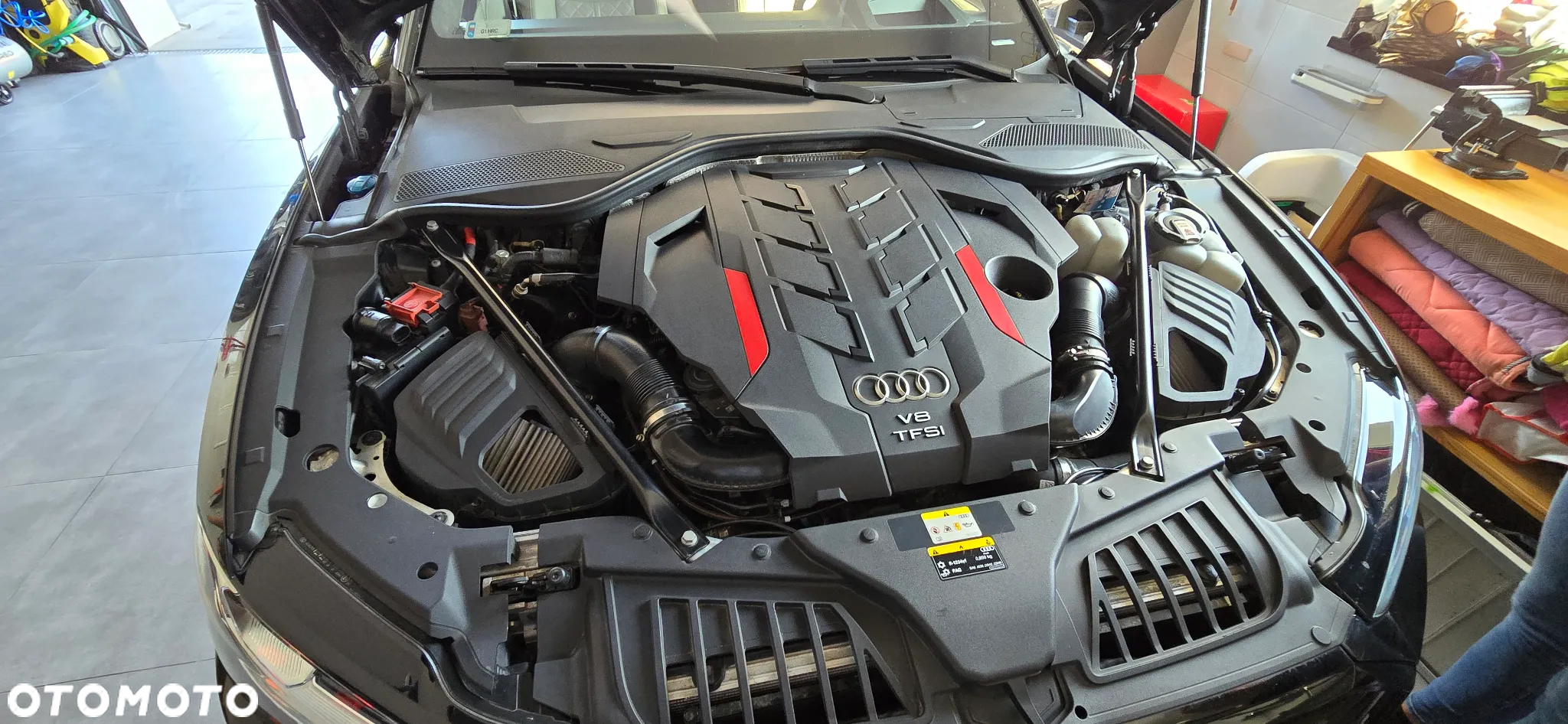 Audi S8 - 14