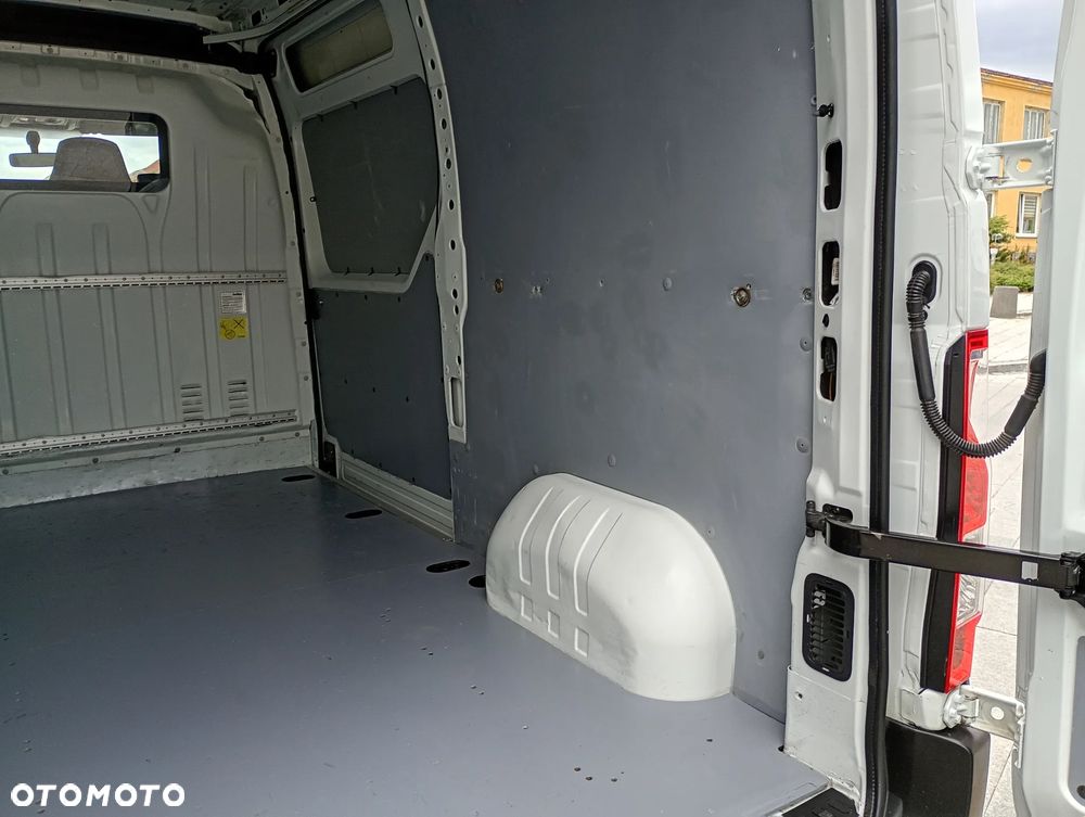 Opel Movano - 35
