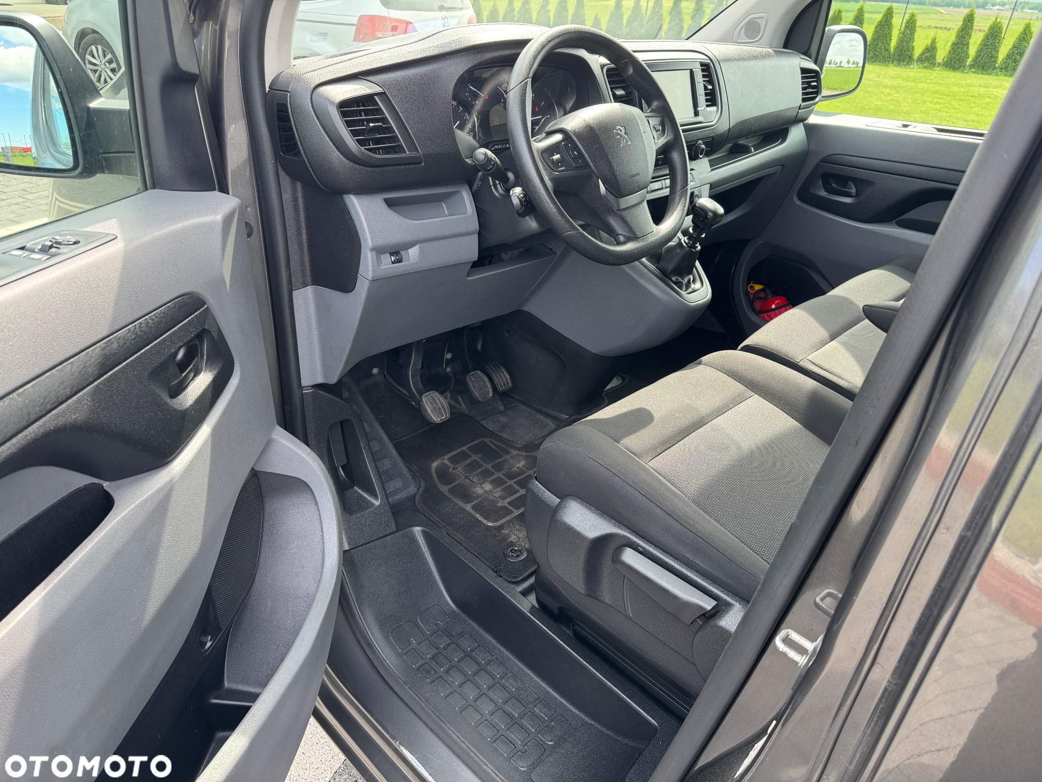 Peugeot Expert - 8