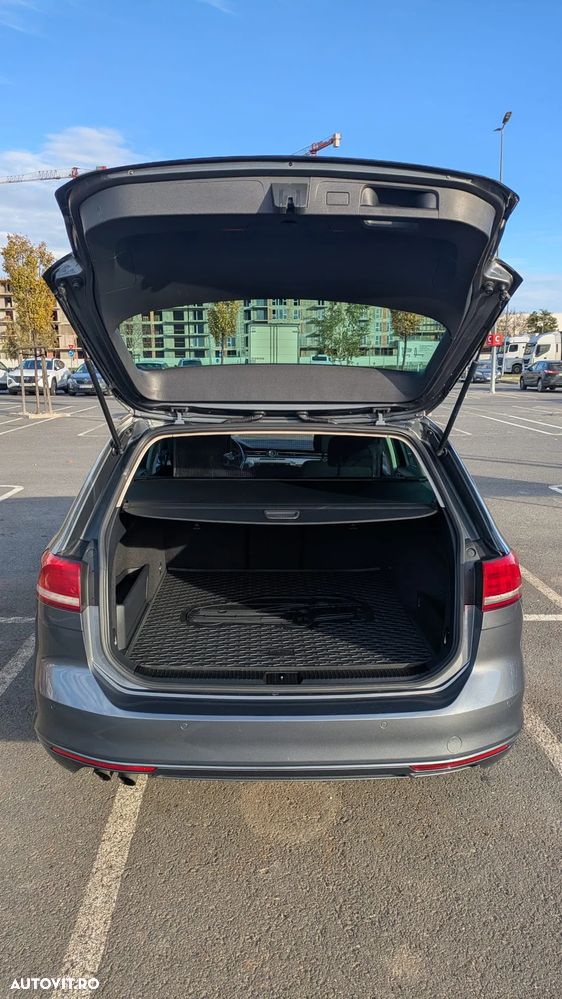 Volkswagen Passat Variant 2.0 TDI DSG Comfortline - 9