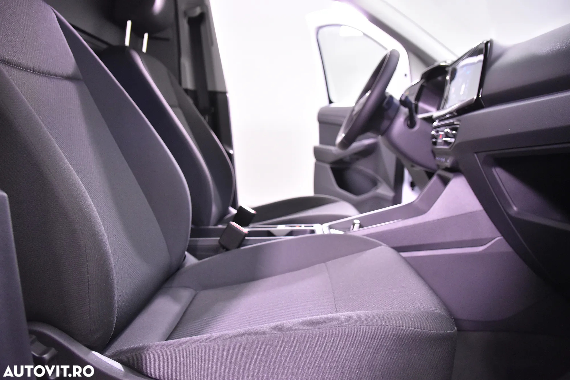 Ford Transit Connect - 10