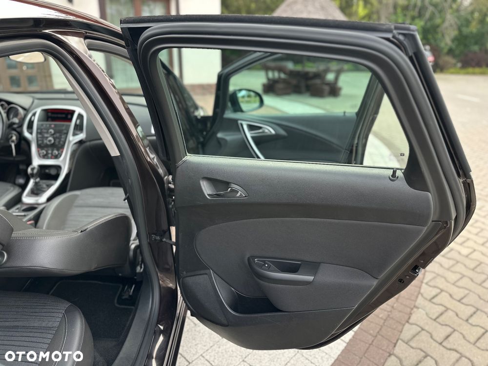 Opel Astra 1.6 ENERGY - 39