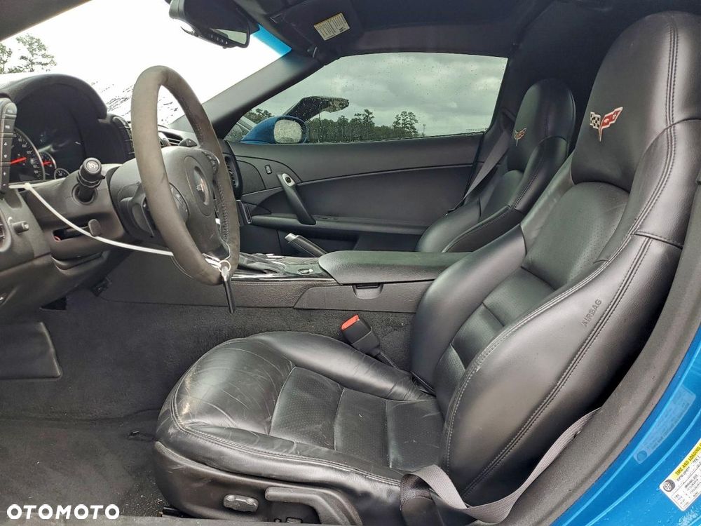 Chevrolet Corvette - 7