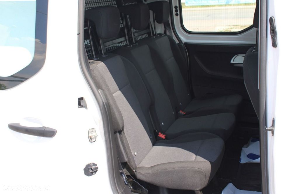 Toyota Proace City - 27