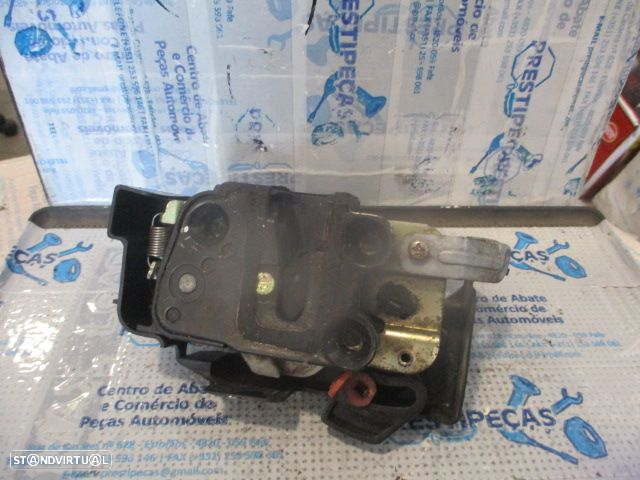 Fecho FEC4438 KIA PICANTO 2004 1.0 61CV 5P CINZA FE MANUAL - 3