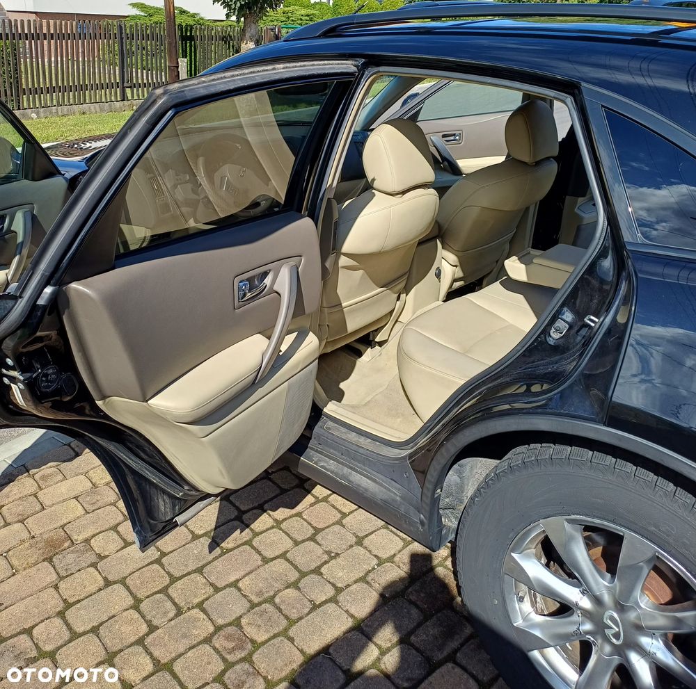 Infiniti FX - 39