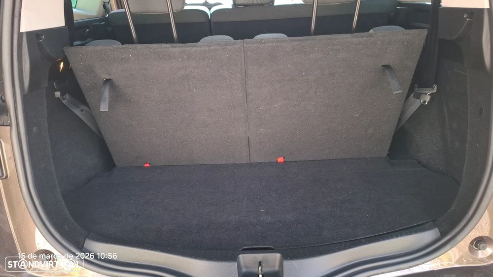 Renault Grand Scénic ENERGY dCi 110 EDC LIMITED - 28