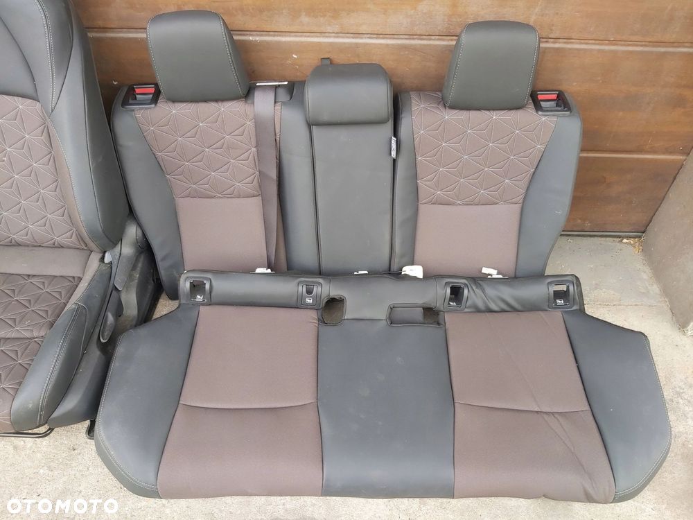 Toyota Yaris Cross Fotel przód lewy prawy skóra kanapa tył Komplet - 3