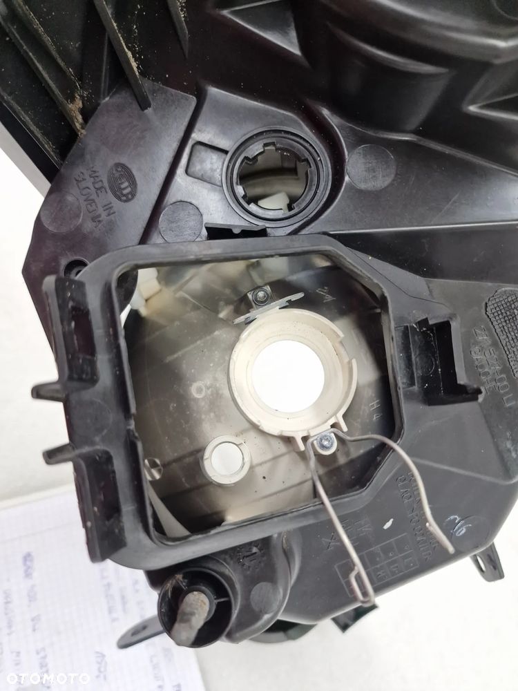 RENAULT TWINGO 2 II 07-12 LEWA / PRAWA LAMPA PRZEDNIA PRZÓD JASNA , NR AUKCJI LA401 - 19