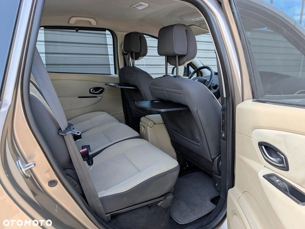 Renault Scenic dCi 110 EDC Dynamique - 8