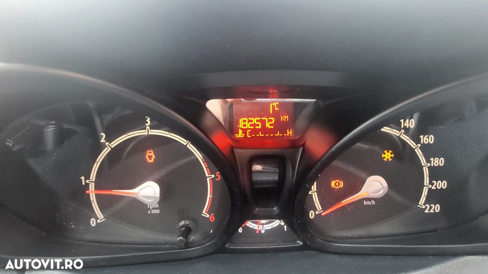Ford Fiesta - 10
