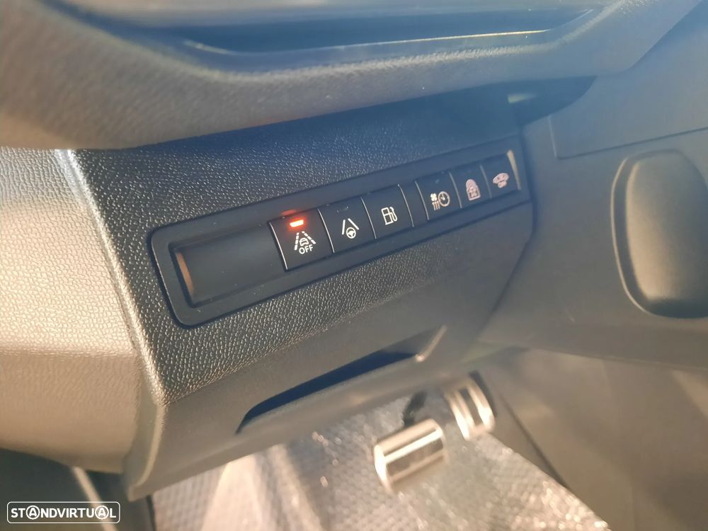 Peugeot 3008 1.6 Hybrid GT Pack e-EAT8 - 25