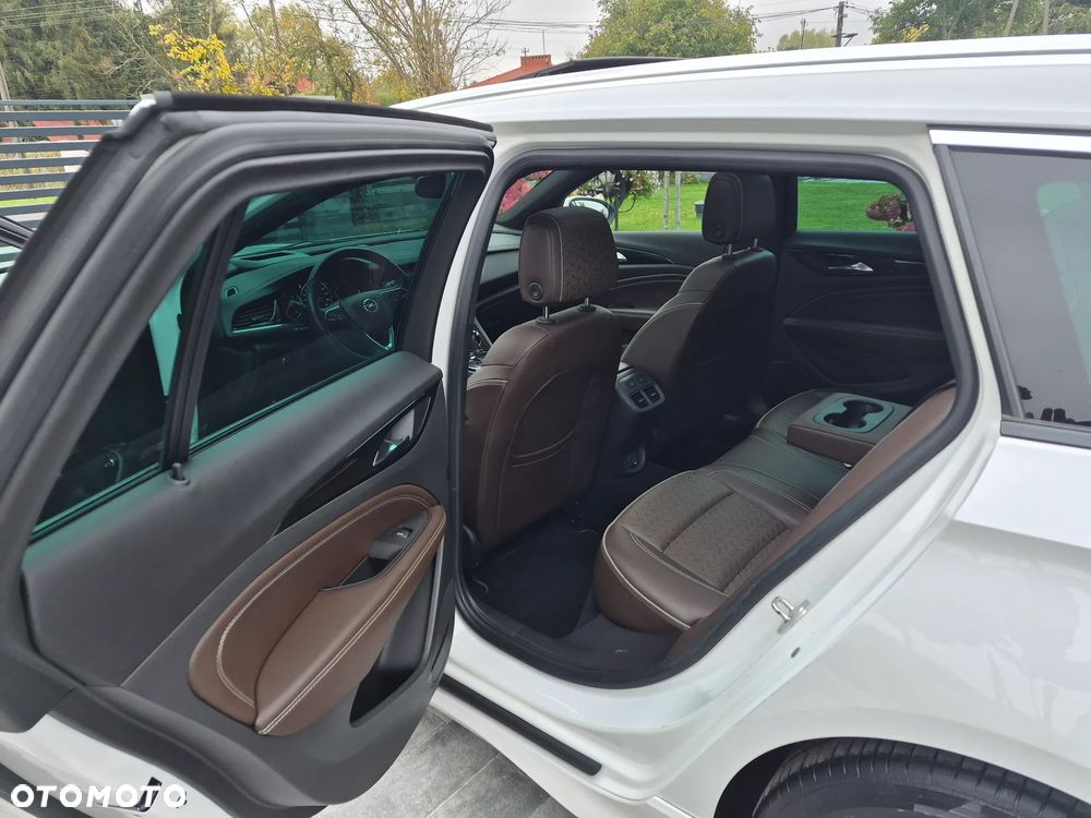 Opel Insignia 2.0 T 4x4 Innovation S&S - 16