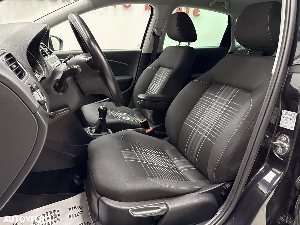 Volkswagen Polo 1.2 TSI Blue Motion Technology Lounge - 16