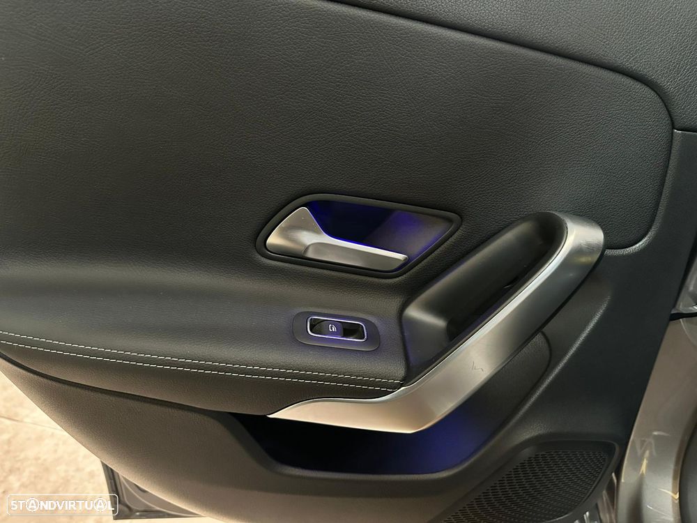 Mercedes-Benz A 180 d 8G-DCT Special Edition - 31