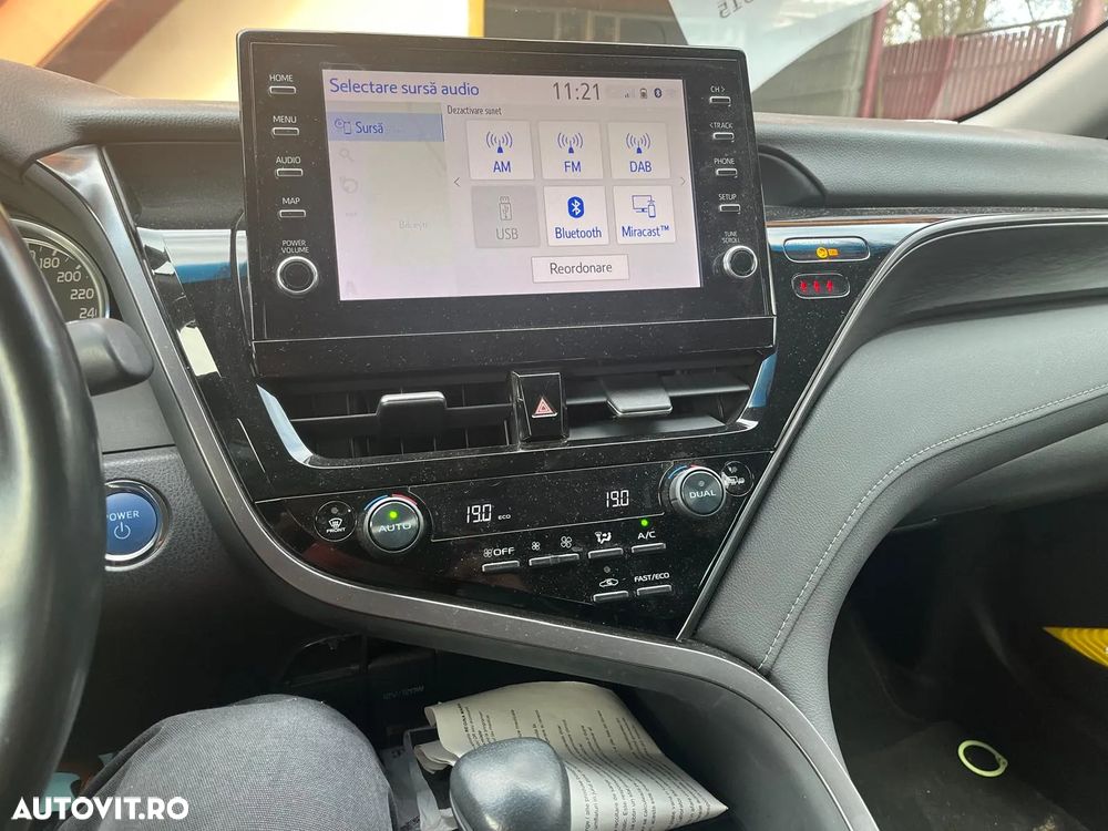 Toyota Camry 2.5 Hybrid Dynamic - 9