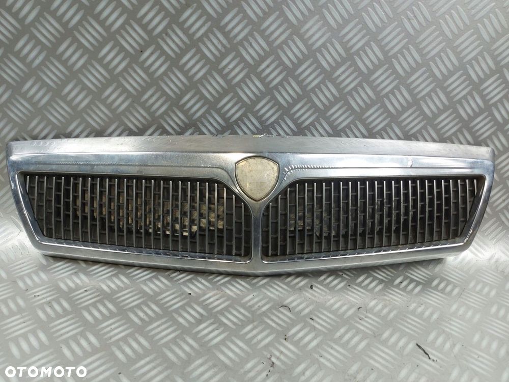 Atrapa Grill Lancia Kappa 1994-2001 - 1